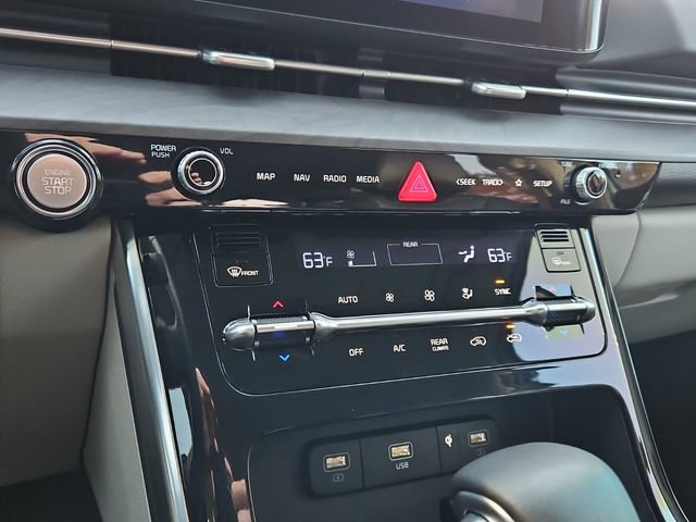 Used 2024 Kia Carnival SX image 22