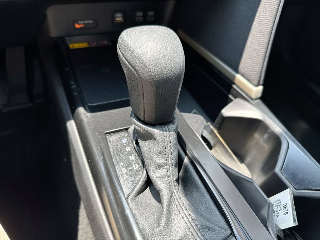 Used 2025 Toyota Camry LE FWD image 17