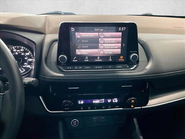 Used 2022 Nissan Rogue SV FWD image 24