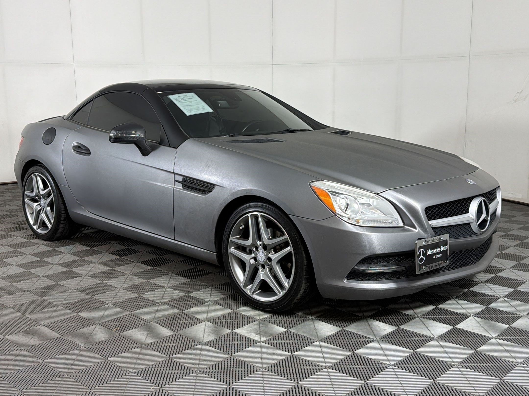Used 2014 Mercedes-Benz SLK 250 image 7