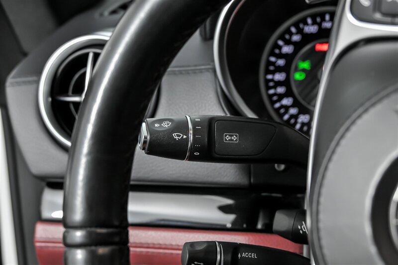 Used 2018 Mercedes-Benz SL 63 AMG image 32