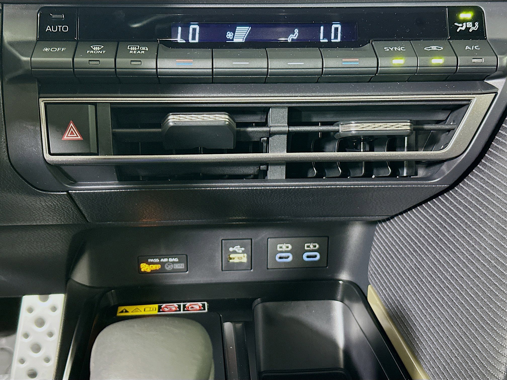 Used 2026 Toyota Camry SE image 23