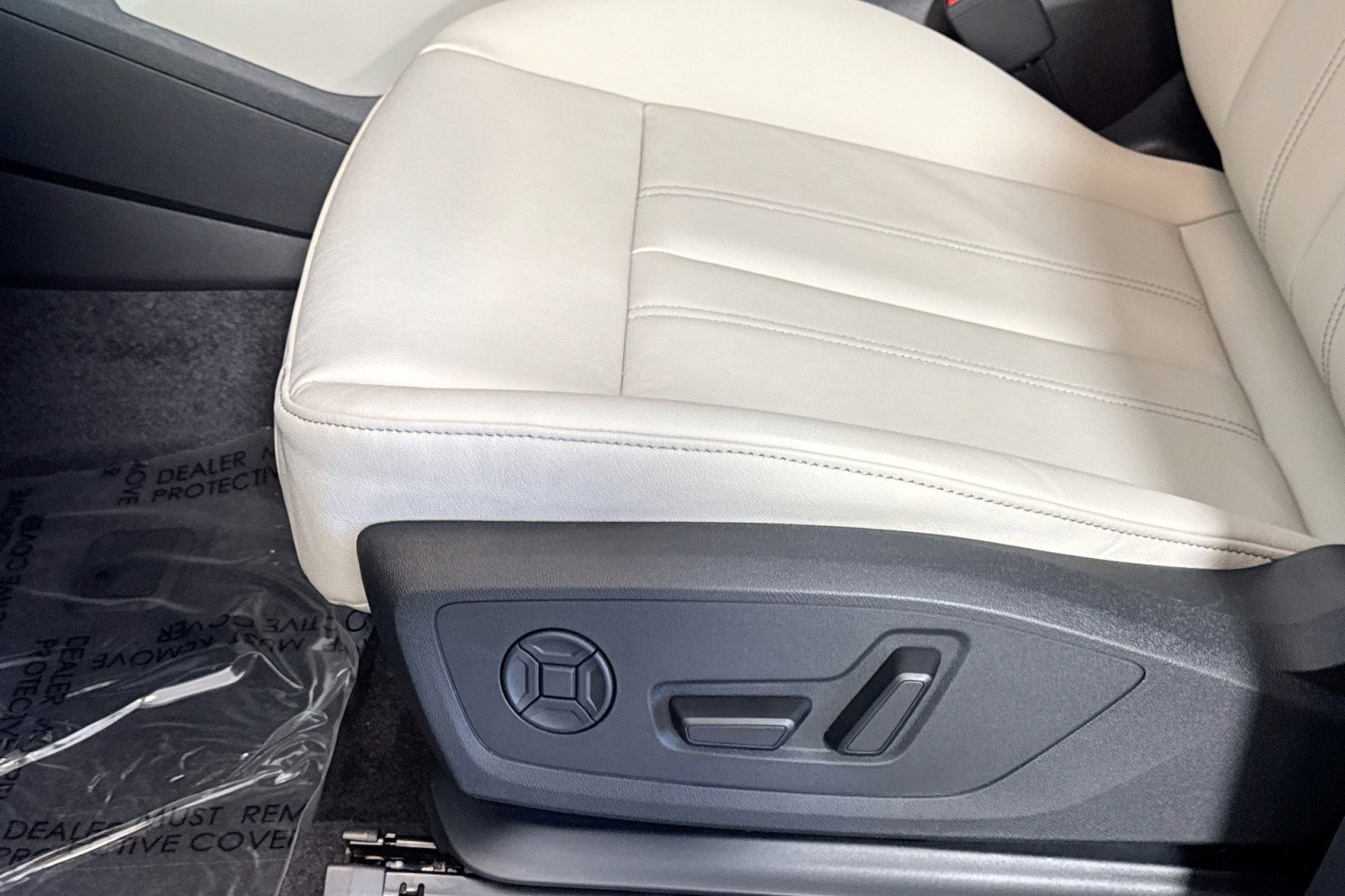 New 2027 Audi Q6 e-tron Prestige AWD/4WD image 16