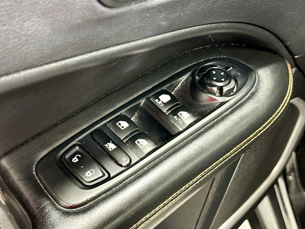 Used 2018 Jeep Compass Limited image 18