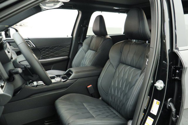 New 2026 Mitsubishi Outlander SEL Black Edition FWD image 7