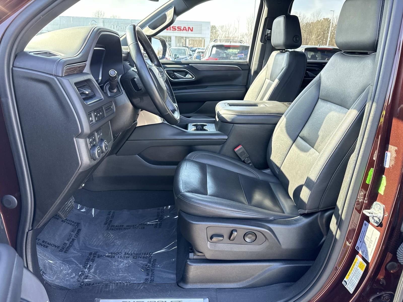 Used 2023 Chevrolet Suburban LT image 29