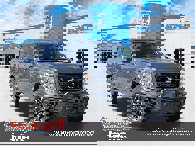 Used 2024 Nissan Titan SV w/ SV Convenience Package