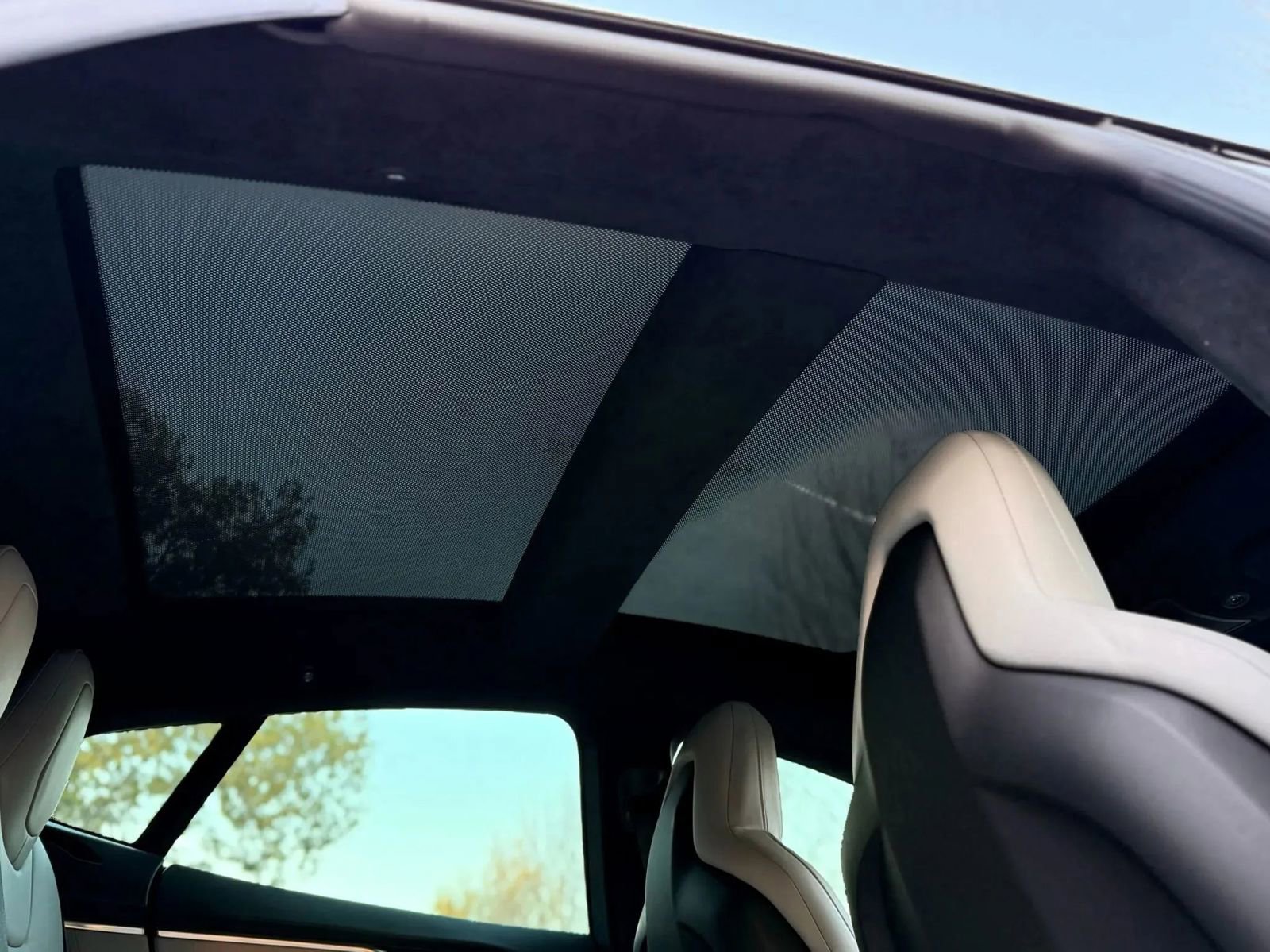 Used 2016 Tesla Model S 90D image 22