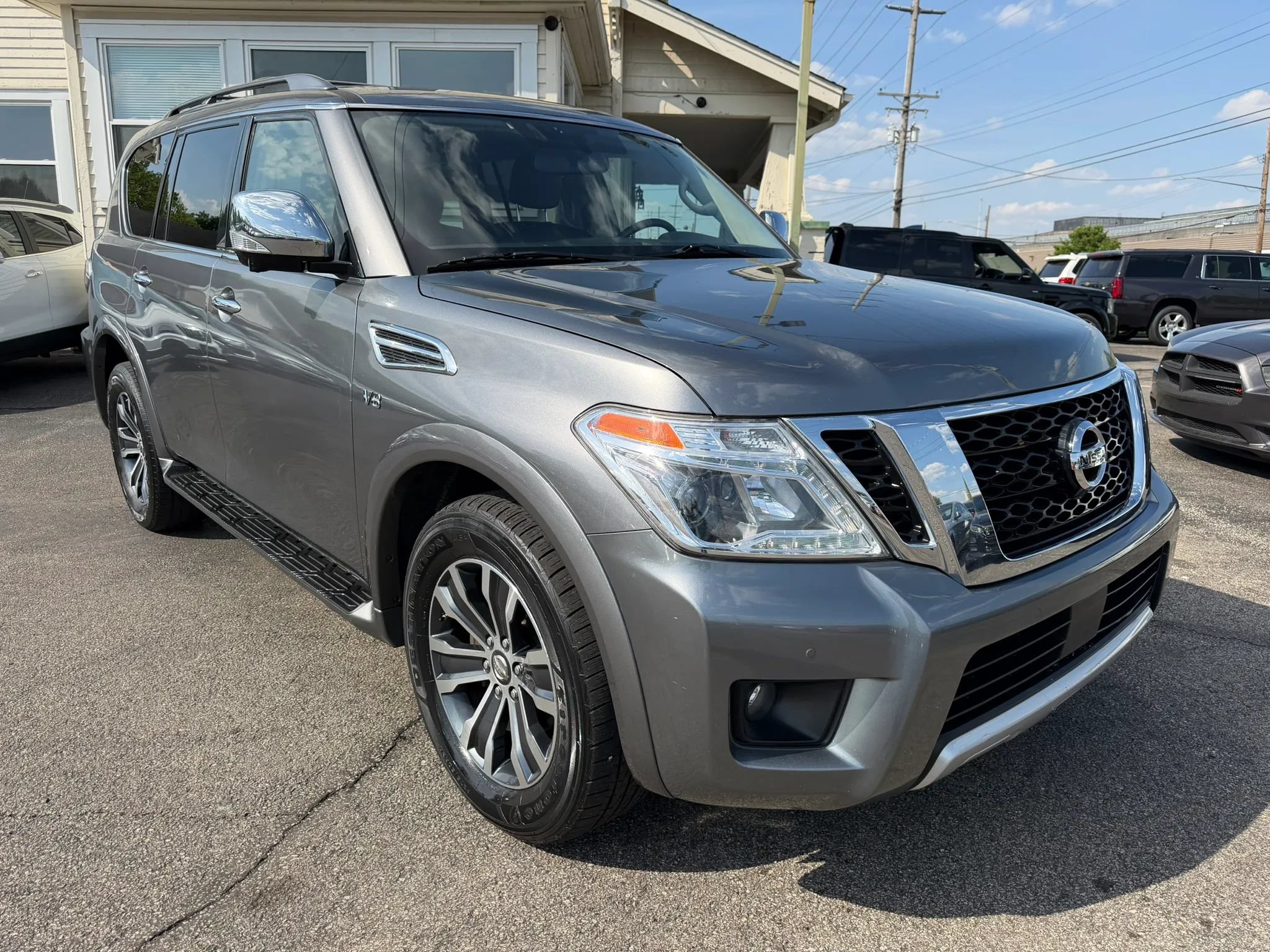 Used 2018 Nissan Armada SL w/ Moonroof Package AWD/4WD image 5