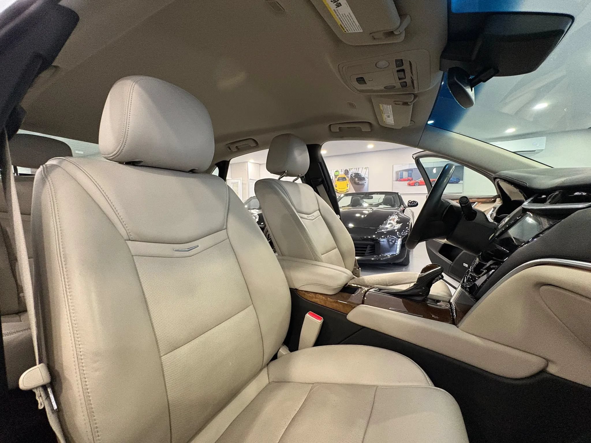 Used 2018 Cadillac XTS Luxury w/ Driver Awareness Package FWD image 18