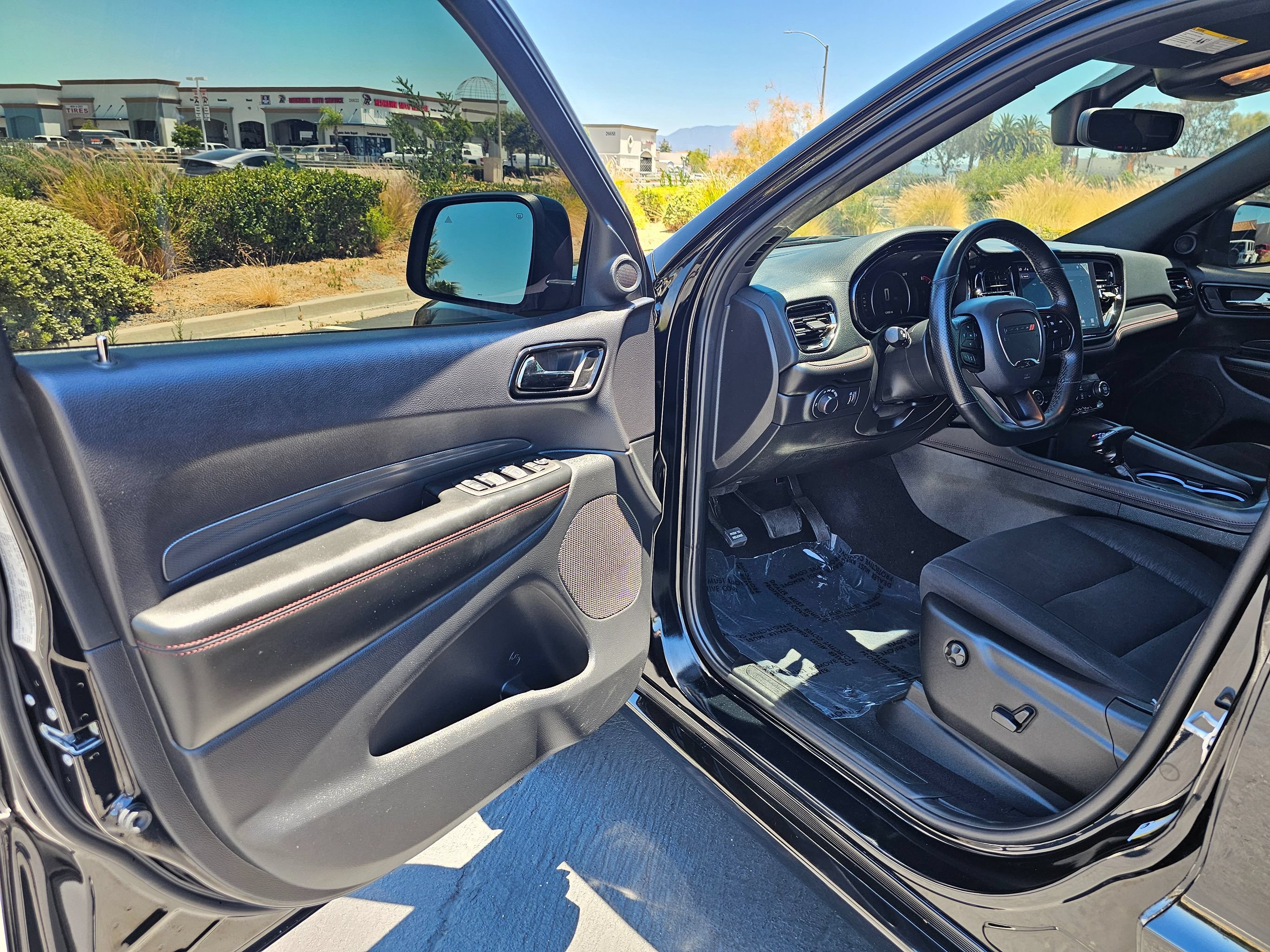 Used 2025 Dodge Durango GT w/ Blacktop Package RWD image 15