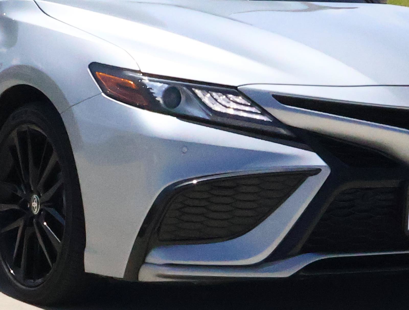 Used 2024 Toyota Camry XSE w/ Navigation Package FWD image 9