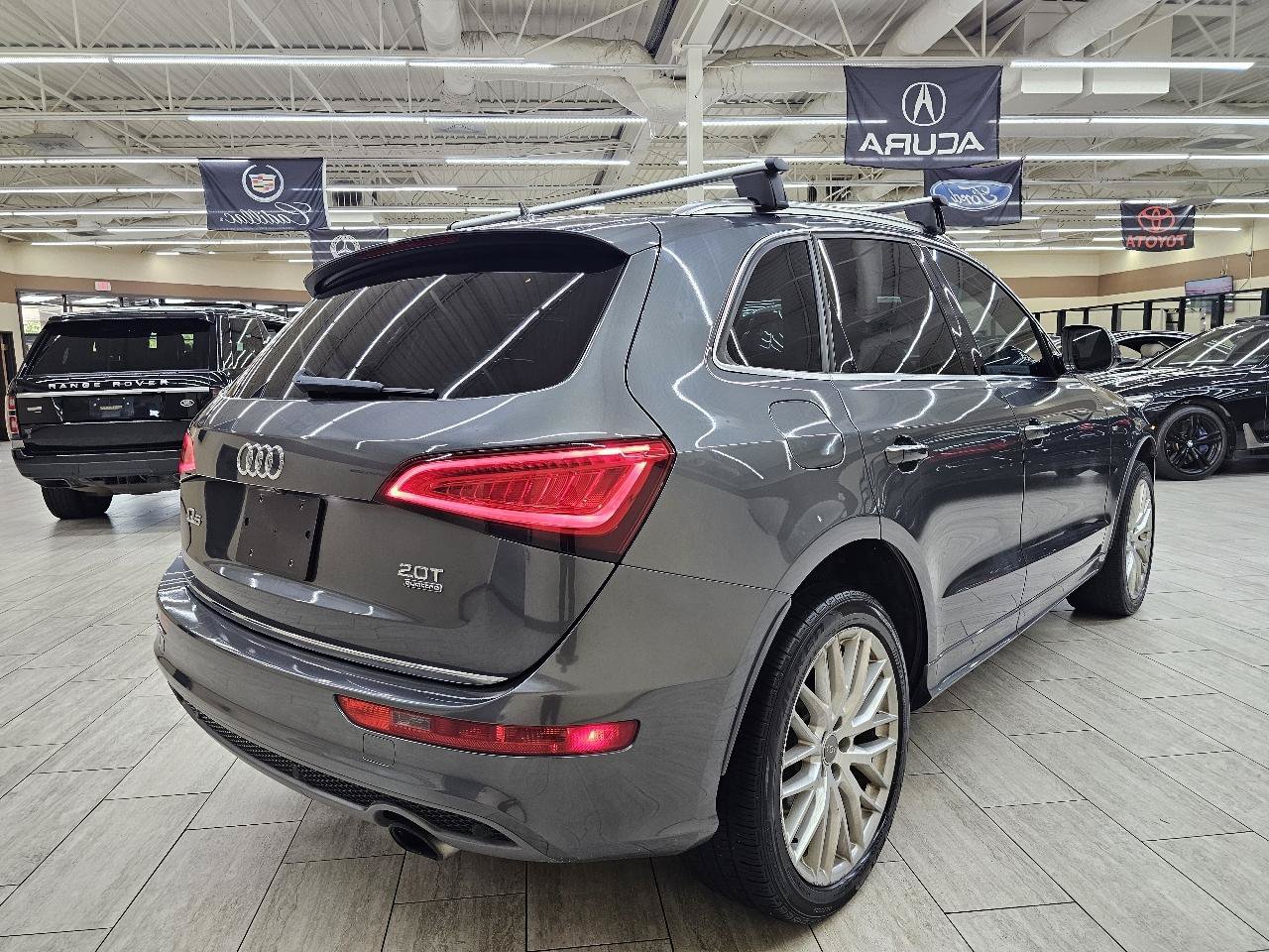 Used 2017 Audi Q5 2.0T Premium Plus w/ Technology Package AWD/4WD image 6