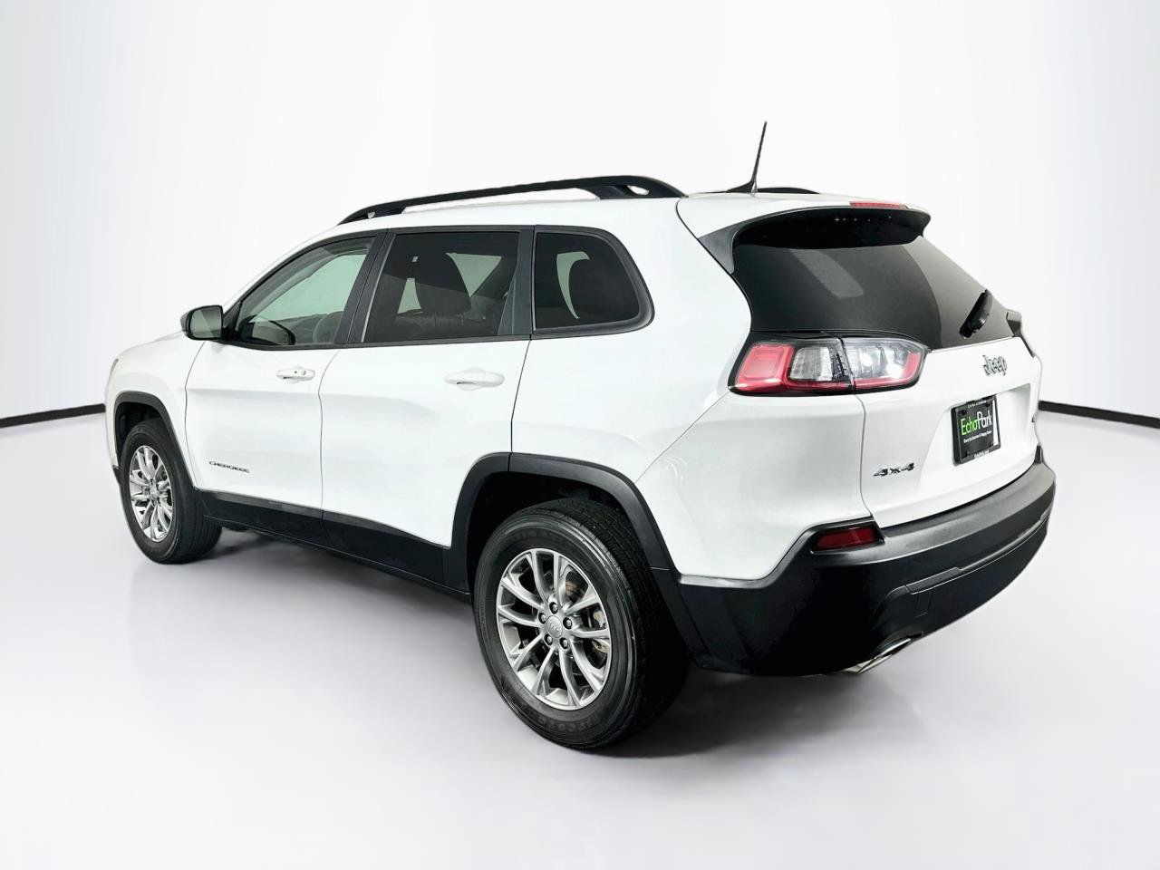 Used 2022 Jeep Cherokee Latitude Lux AWD/4WD image 5