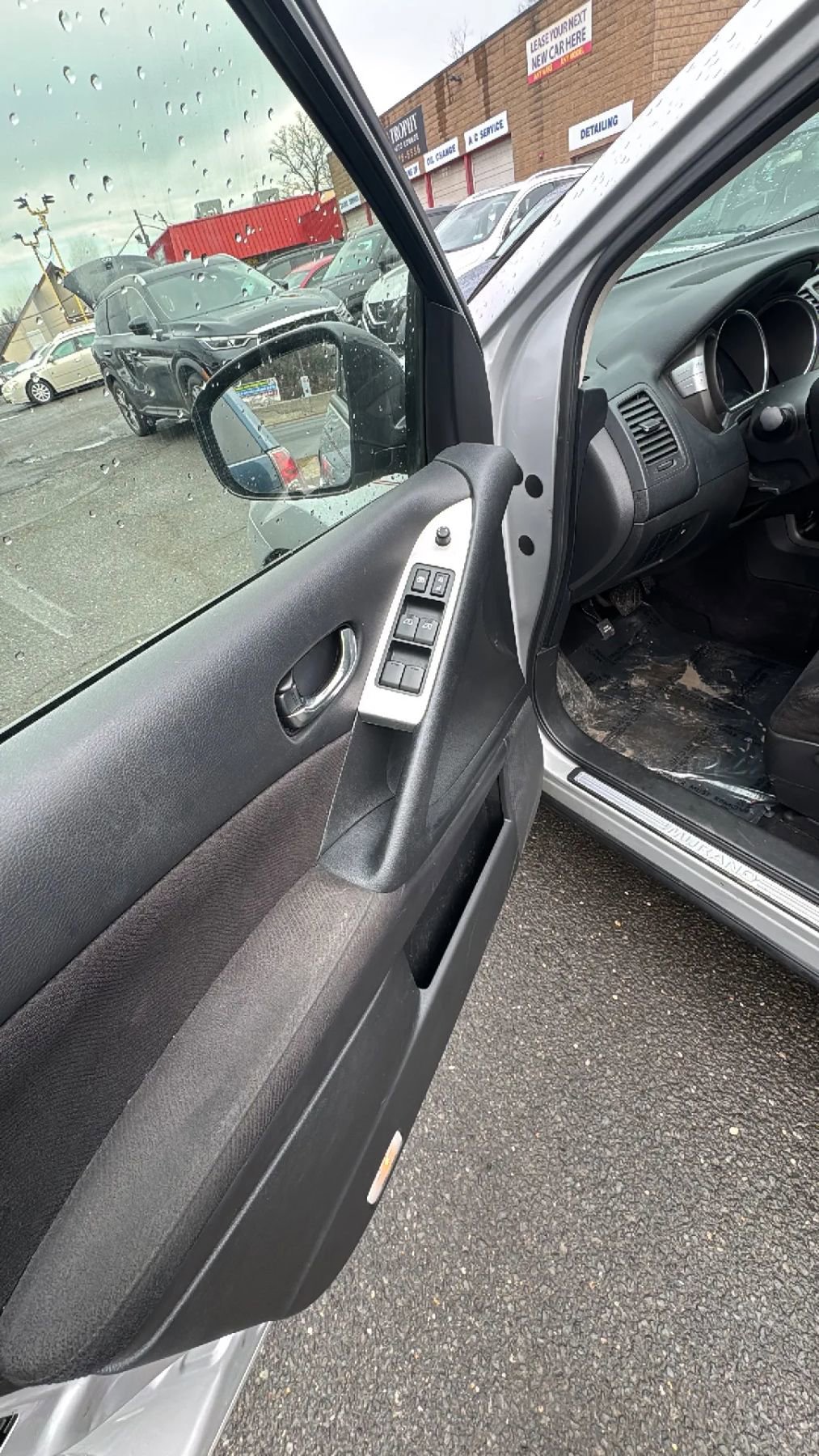 Used 2014 Nissan Murano S image 10