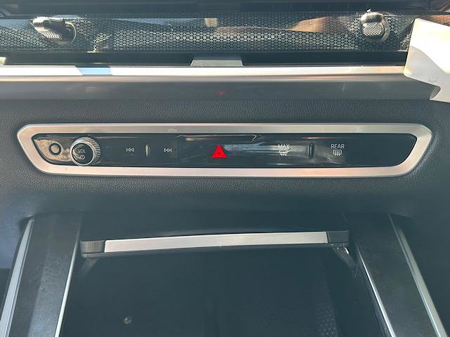 Certified 2024 BMW X5 xDrive40i w/ Premium Package image 26