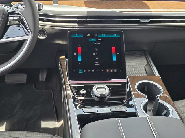 New 2026 Cadillac Escalade ESV Platinum Luxury AWD/4WD image 19