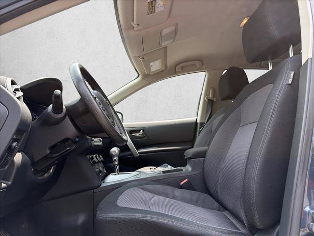 Used 2013 Nissan Rogue SV FWD image 12