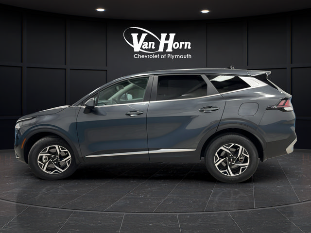 Used 2023 Kia Sportage LX AWD/4WD image 4