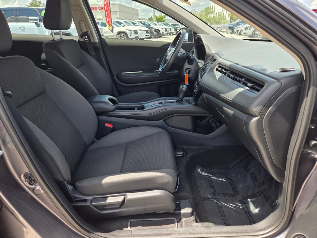 Used 2021 Honda HR-V LX image 13
