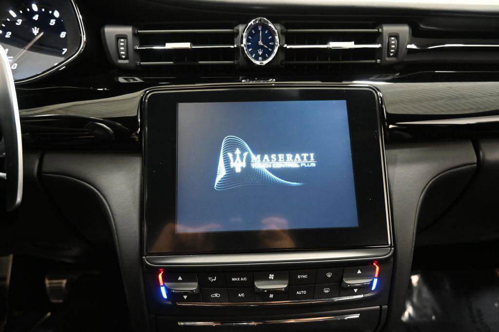 Used 2018 Maserati Quattroporte S GranSport Q4 AWD/4WD image 26