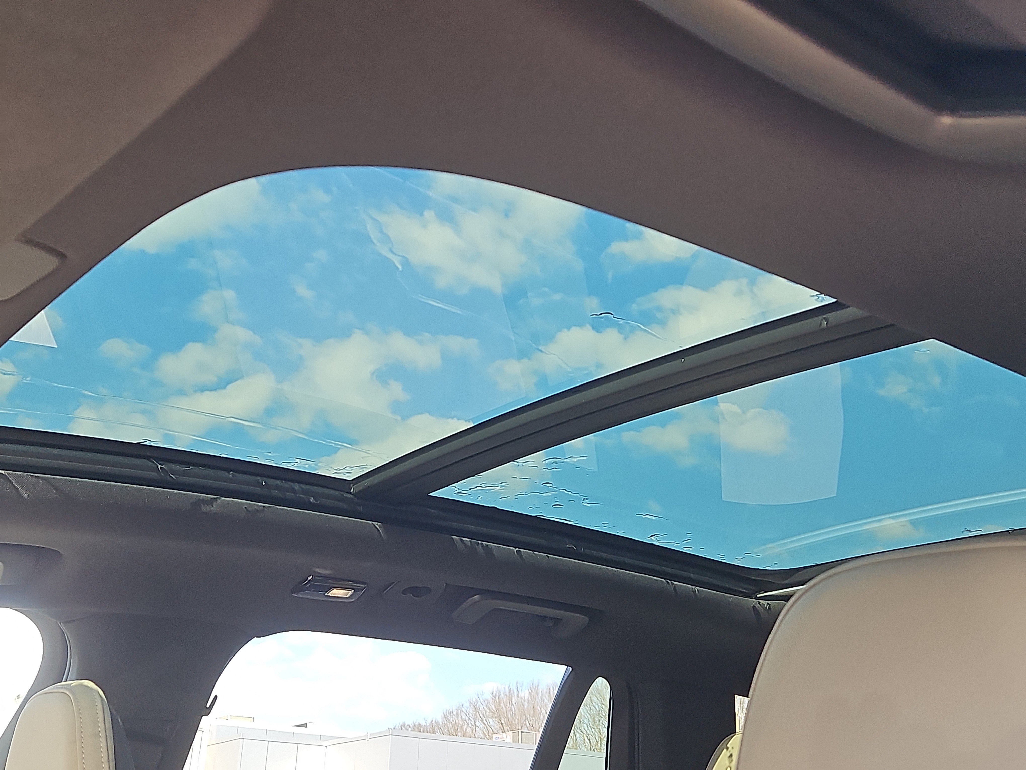 New 2026 Volvo XC90 B6 Plus w/ Protection Package Premier image 6