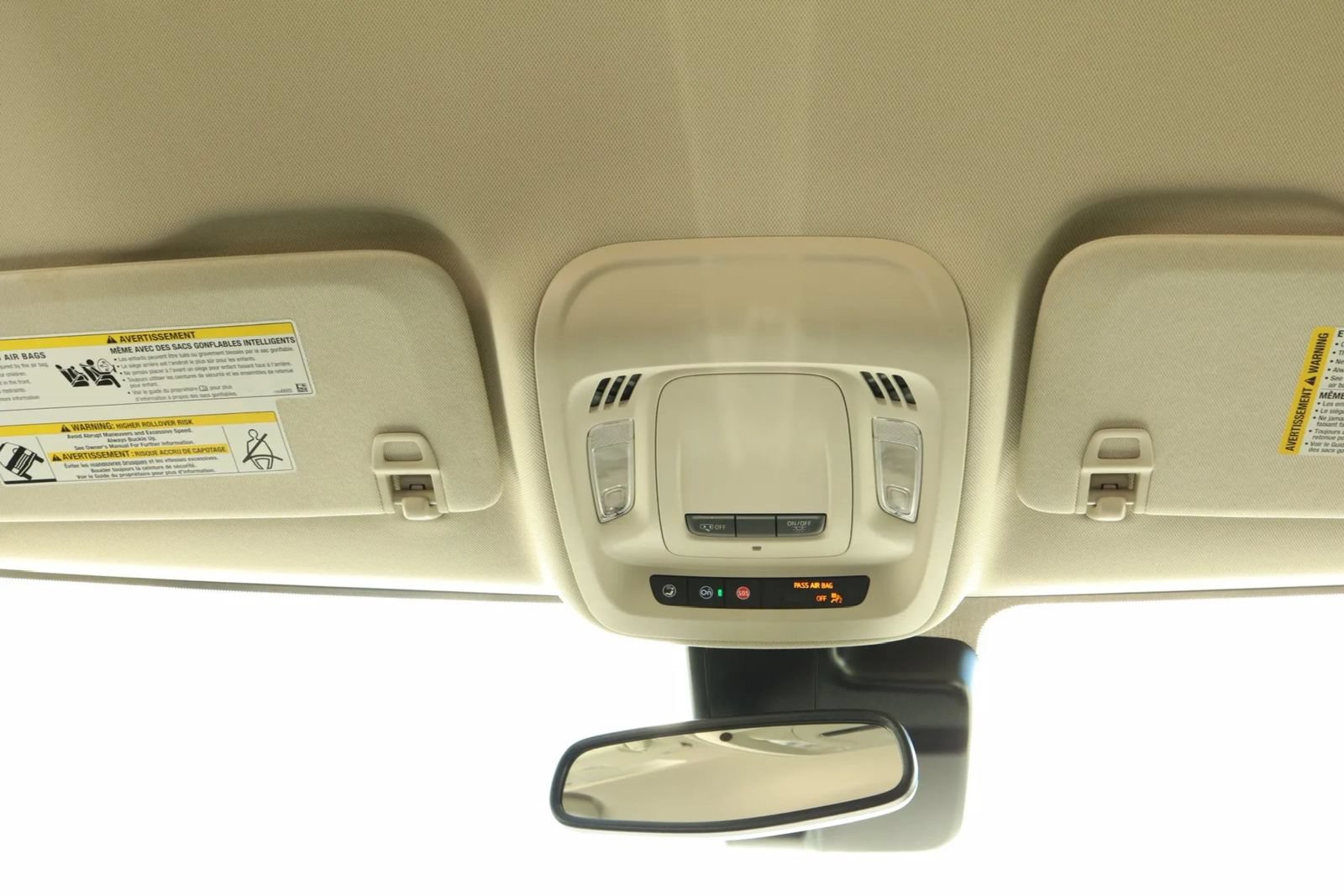 Used 2023 Buick Envision Essence AWD/4WD image 38
