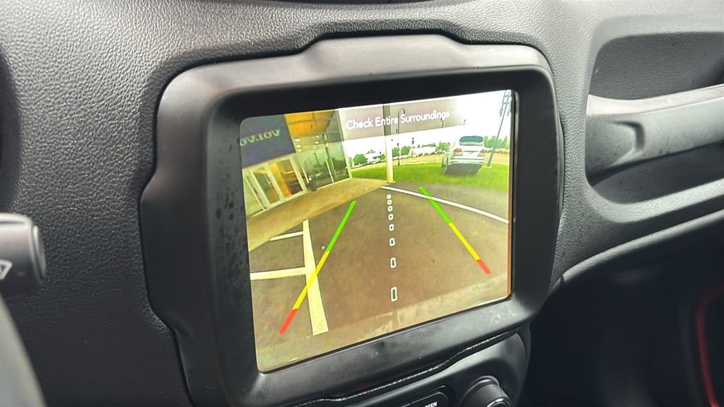 Used 2023 Jeep Renegade Trailhawk w/ Sun/Sound Group AWD/4WD image 19