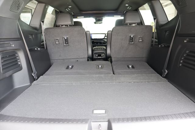 New 2026 Buick Enclave Avenir FWD image 20