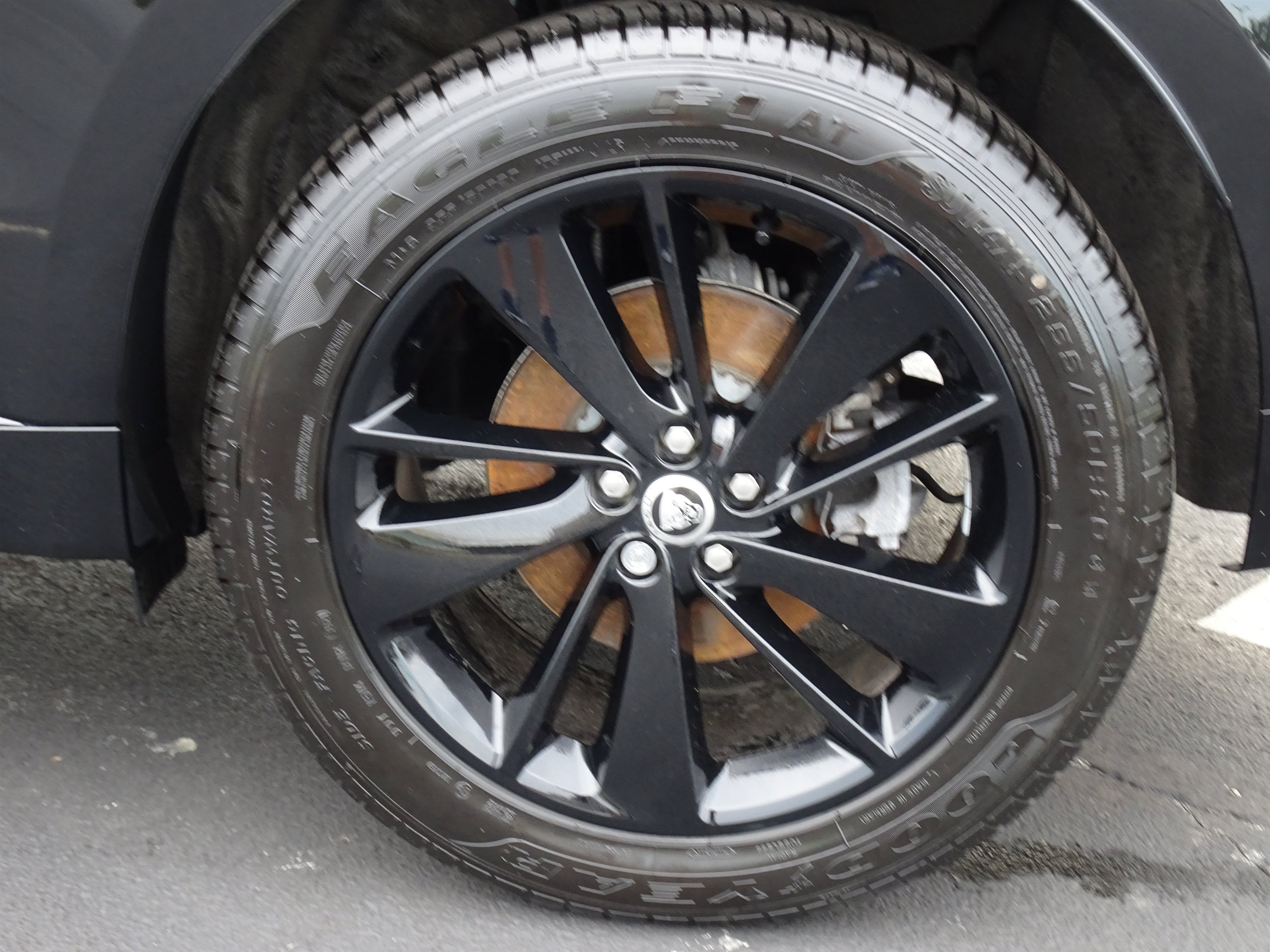 New 2025 Jaguar F-PACE R-Dynamic S AWD/4WD image 34