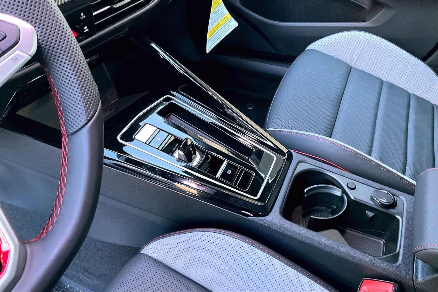 New 2026 Volkswagen GTI SE image 7