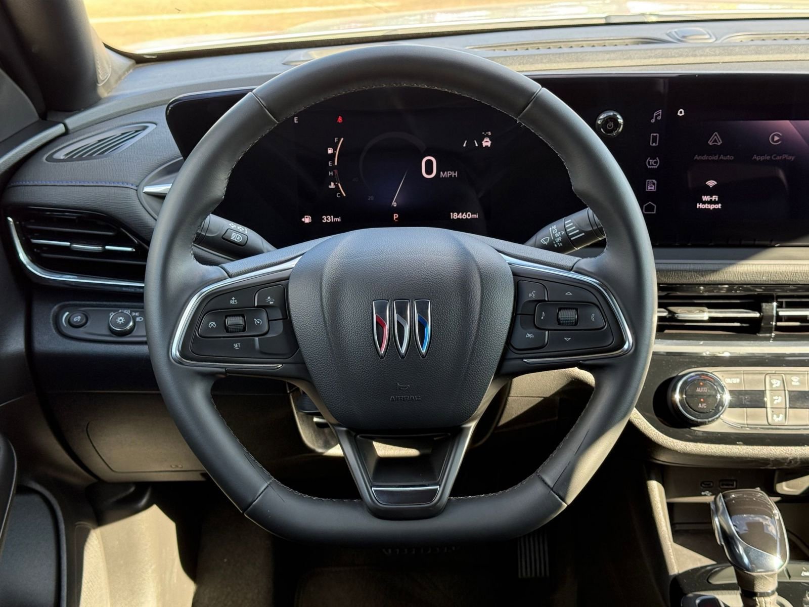 Used 2025 Buick Envista Sport Touring image 28