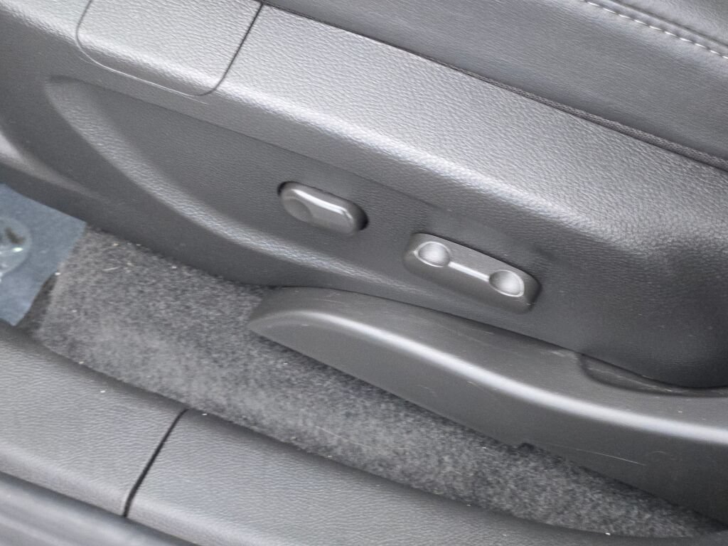 Certified 2019 Buick Encore Preferred FWD image 28