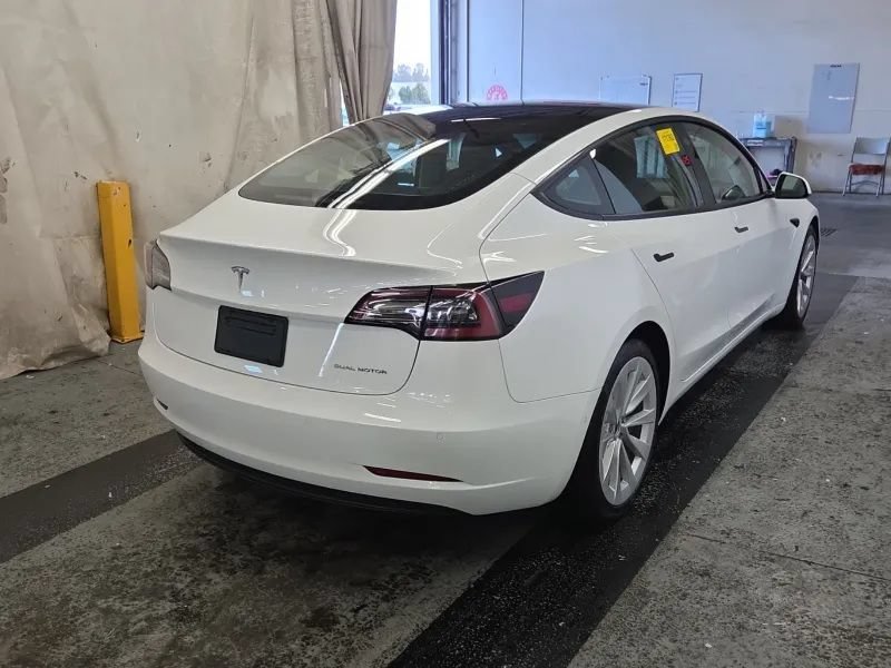 Used 2022 Tesla Model 3 Long Range AWD/4WD image 2