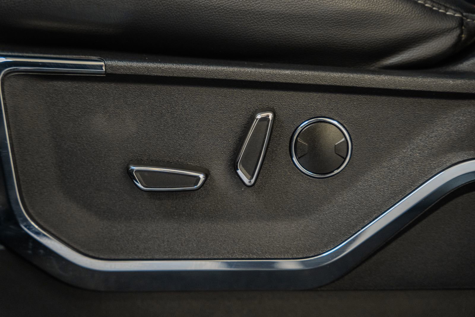 Certified 2023 Ford F150 Lariat w/ Equipment Group 502A High image 45