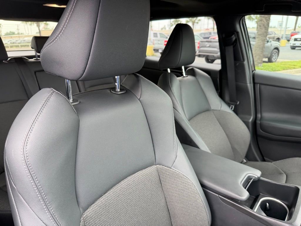 Used 2024 Toyota bZ4X XLE w/ Weather Package FWD image 24