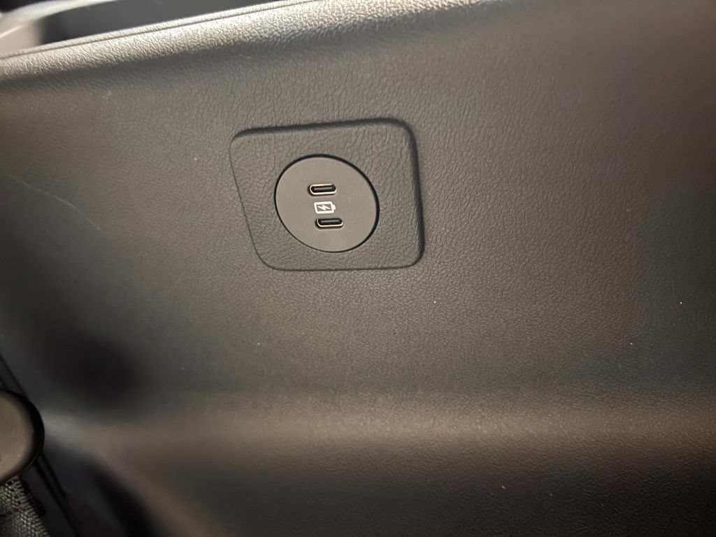 Used 2026 Lincoln Aviator Reserve AWD/4WD image 32