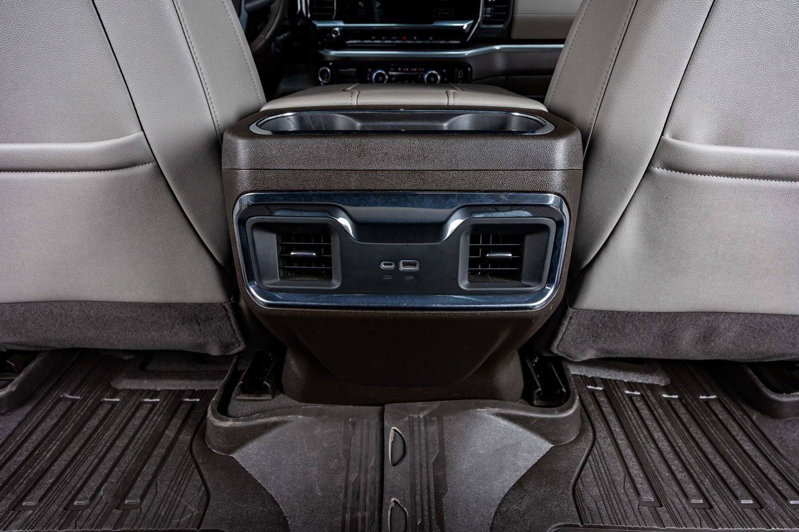 Used 2025 GMC Sierra 2500 SLT image 33