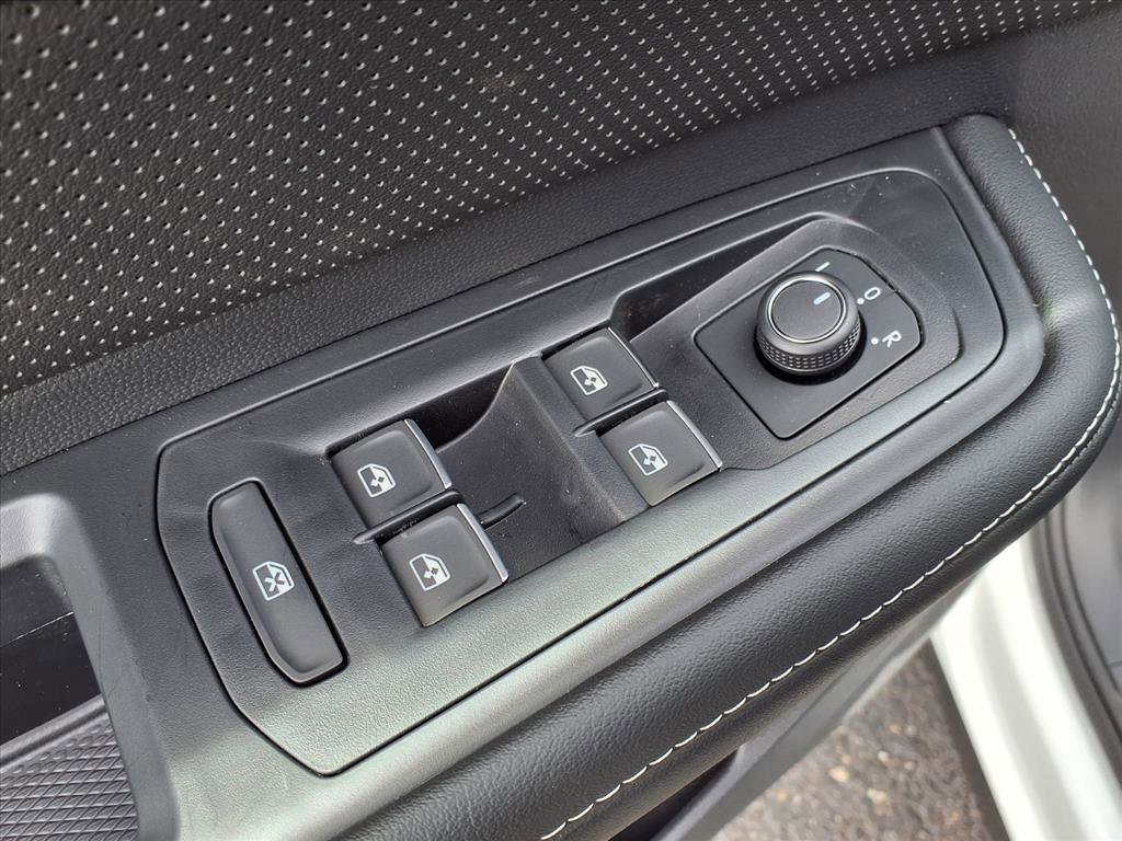 New 2026 Volkswagen Atlas Cross Sport SEL R-Line image 7