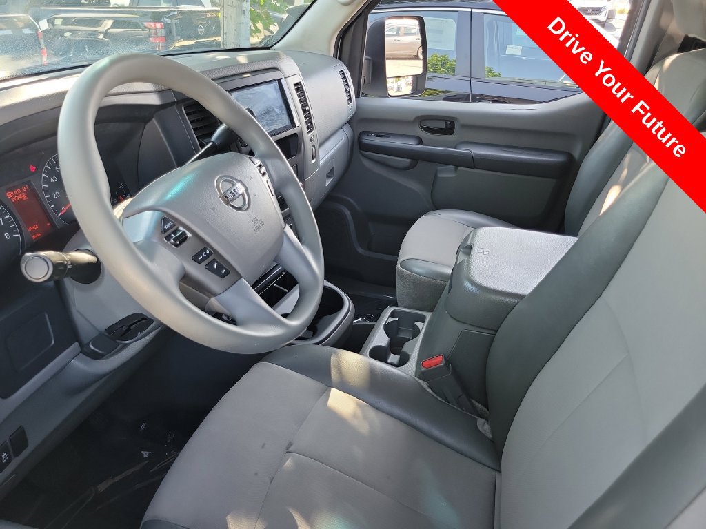 Used 2018 Nissan NV 2500 SL w/ Navigation Package RWD image 3