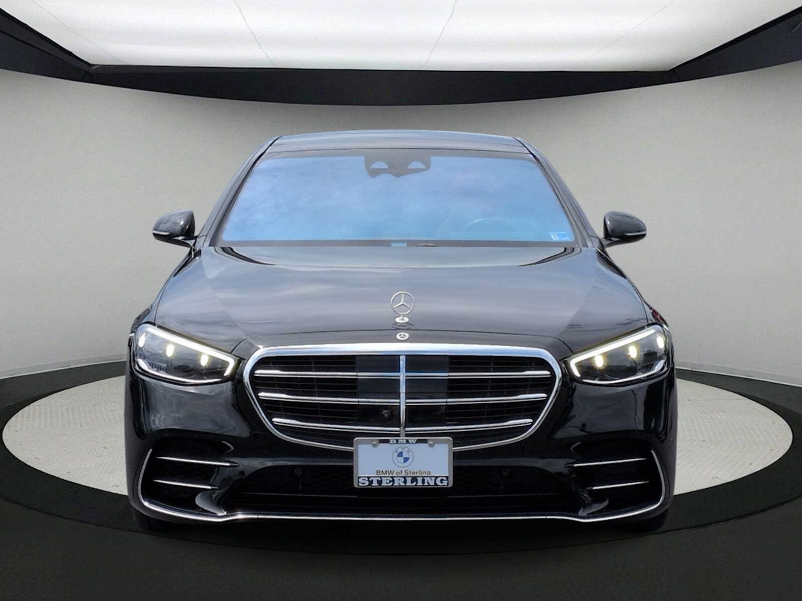 Used 2023 Mercedes-Benz S 580 4MATIC Sedan image 3