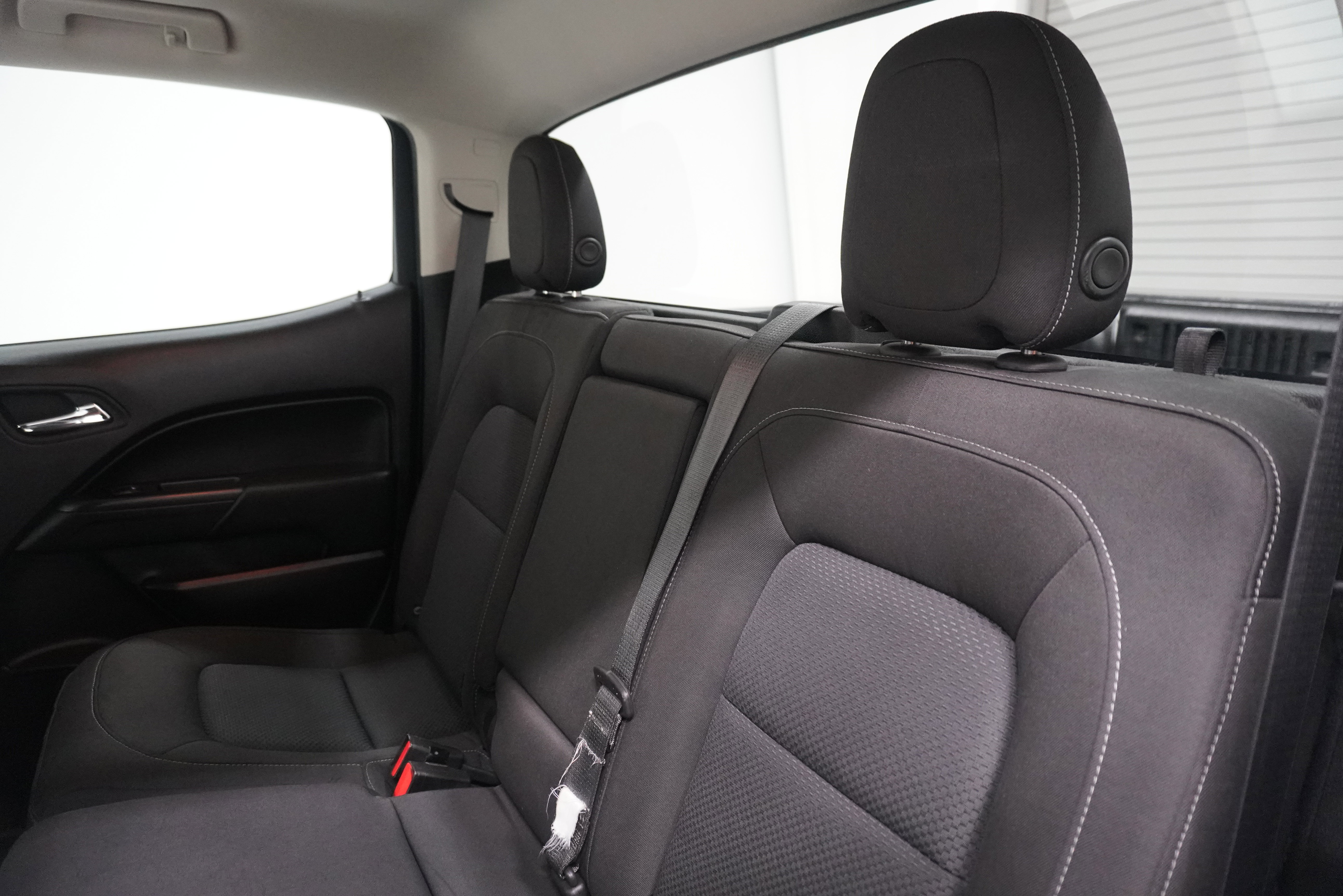 Used 2019 Chevrolet Colorado LT RWD image 12
