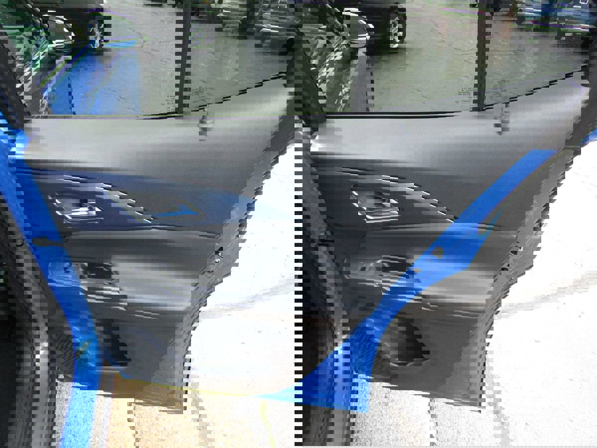 Used 2024 Chevrolet Equinox EV LT image 30