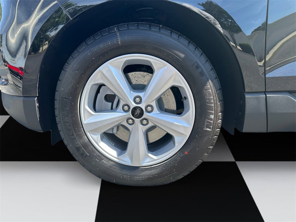 Used 2024 Ford Edge SE image 14