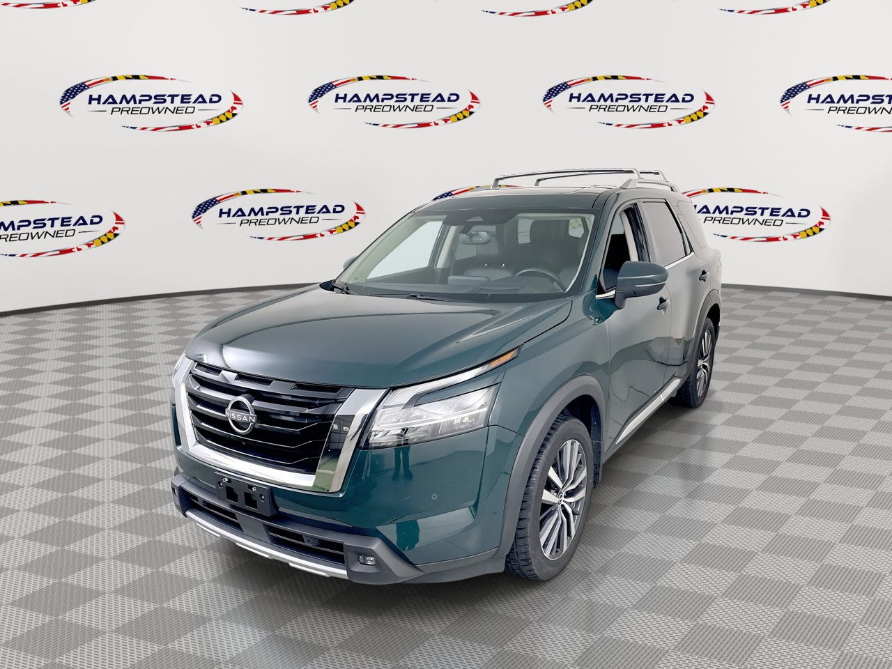 Used 2022 Nissan Pathfinder Platinum w/ Cargo Package