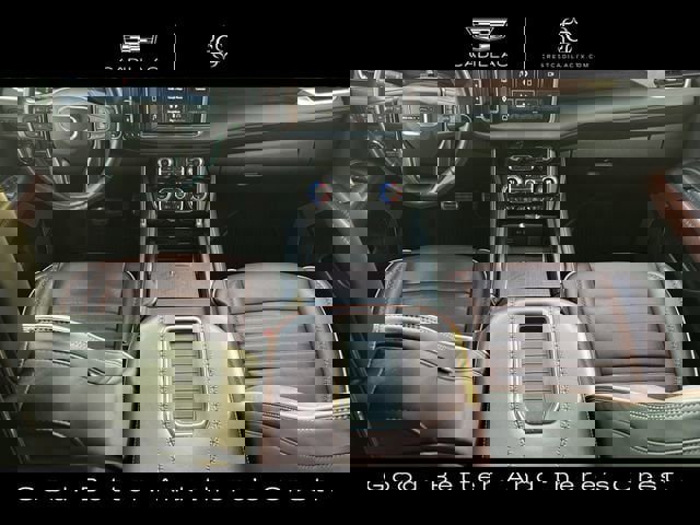 Used 2024 GMC Yukon XL Denali Ultimate image 9