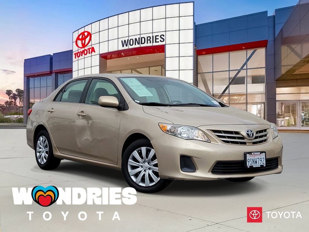 Used 2013 Toyota Corolla LE image 1