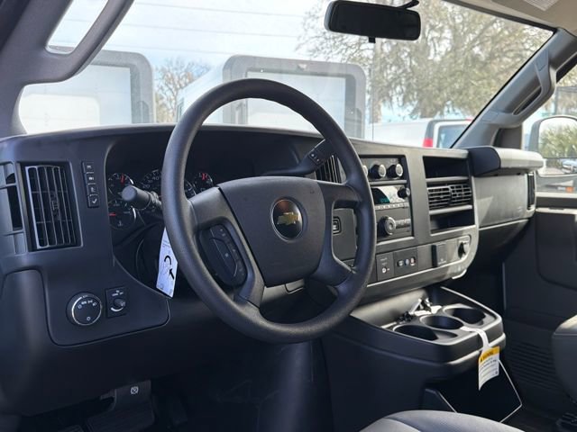 New 2025 Chevrolet Express 2500 Work Van 3D Extended Cargo Van w/ Driver Convenience Package RWD image 23