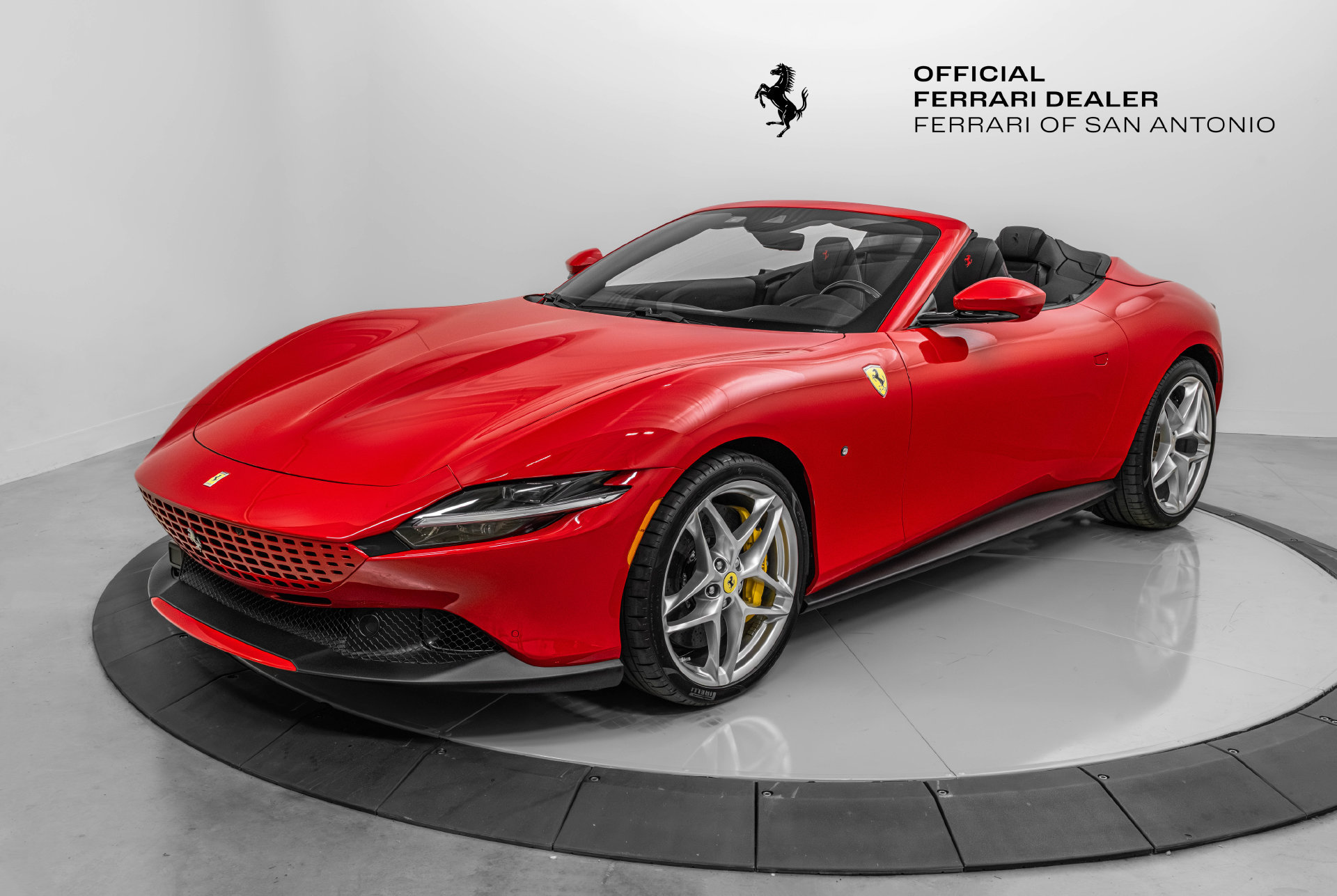 Certified 2026 Ferrari Roma Spider RWD image 12
