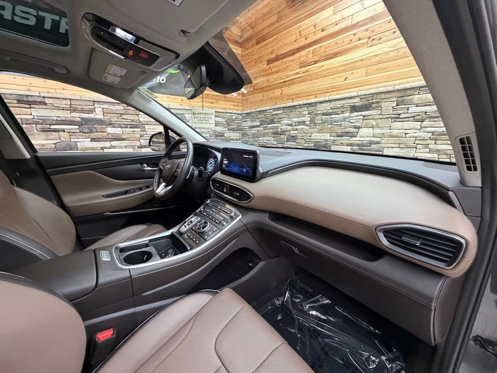 Used 2023 Hyundai Santa Fe Limited image 13